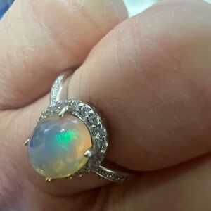 Elegant natural Opal and Silver Women's Ring